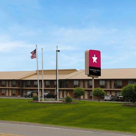Magnuson Hotel Howell/Brighton Екстериор снимка